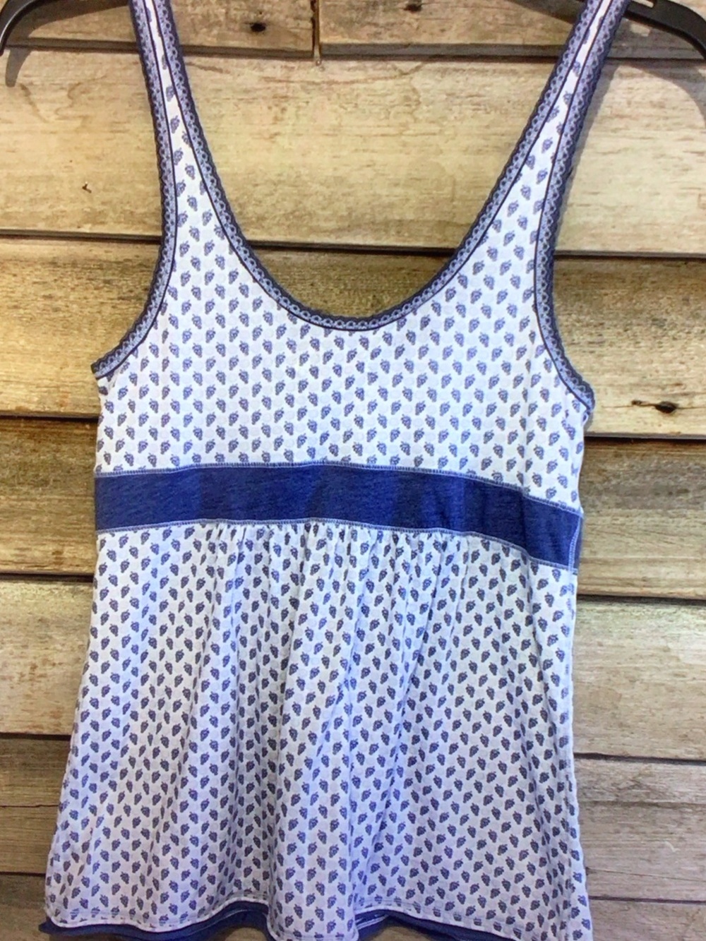 Y2K Hollister Light Blue Printed Scoop Neck Camisole with Dark Blue Waistband - Picture 6 of 6